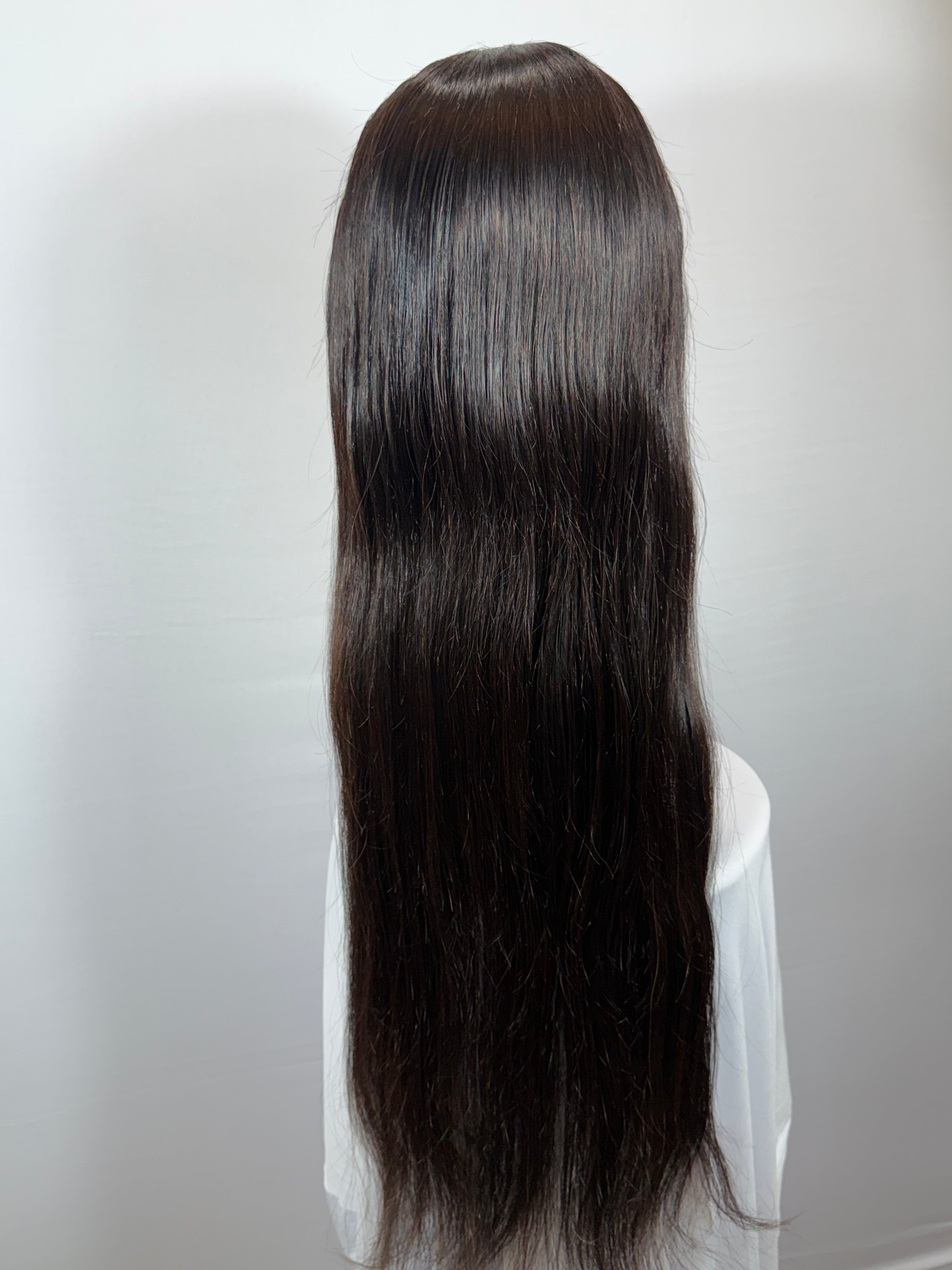 Straight Wig – 250% Density (13×4 Transparent & 4×4 HD)